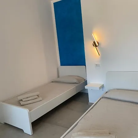 Oda ve Kahvaltı Casa Vacanze Alba Loceri
