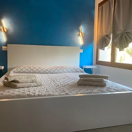 Casa Vacanze Alba Oda ve Kahvaltı Loceri