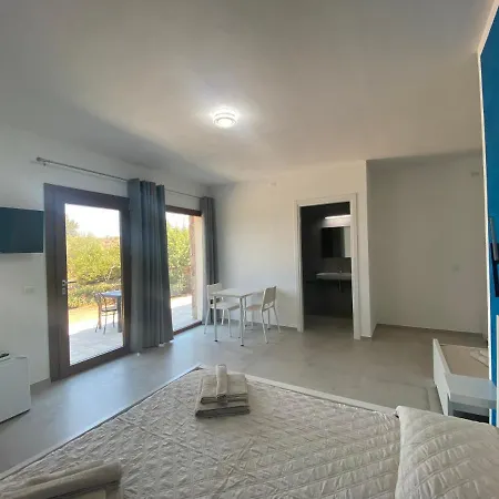 Casa Vacanze Alba Oda ve Kahvaltı Loceri