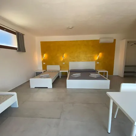 Oda ve Kahvaltı Casa Vacanze Alba *