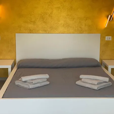Casa Vacanze Alba *