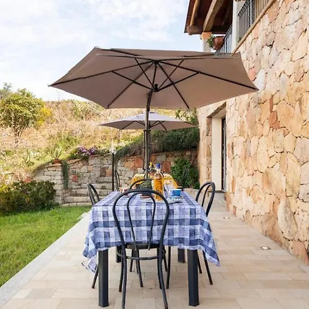 Oda ve Kahvaltı Casa Vacanze Alba Loceri